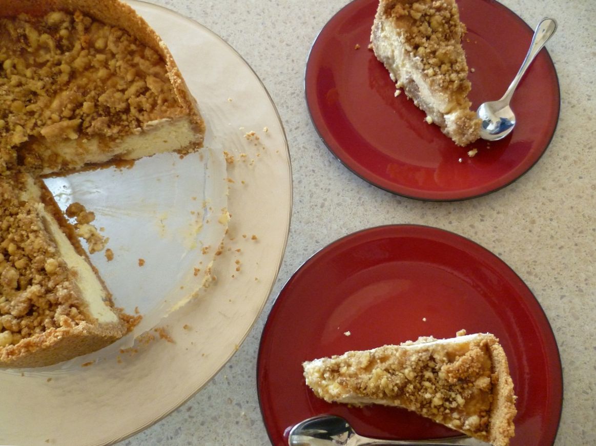 Apple Crumble Cheesecake